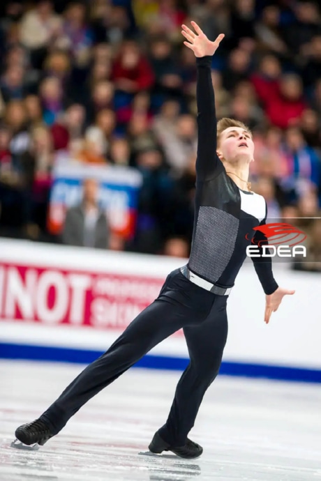 Ice Gallery Skates U.S.